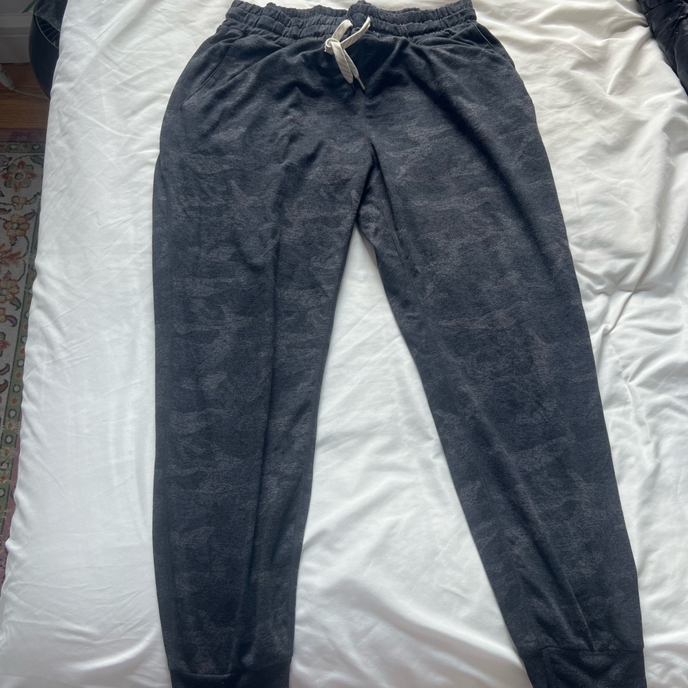 Vuori Gray Camouflage Jogger Pants